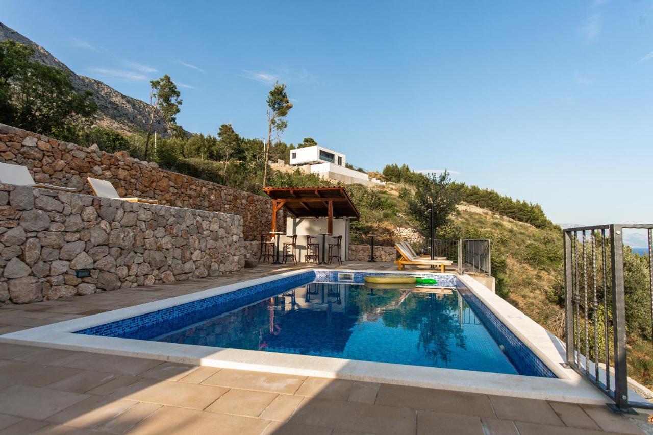 Exclusive Villa Almissa With Swimming Pool And Sea View Lokva Rogoznica Εξωτερικό φωτογραφία