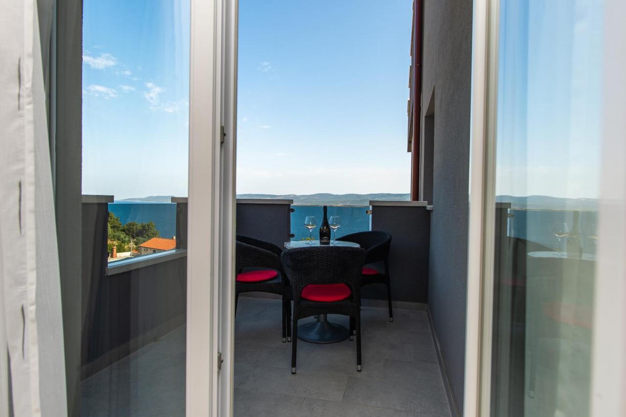 Exclusive Villa Almissa With Swimming Pool And Sea View Lokva Rogoznica Εξωτερικό φωτογραφία