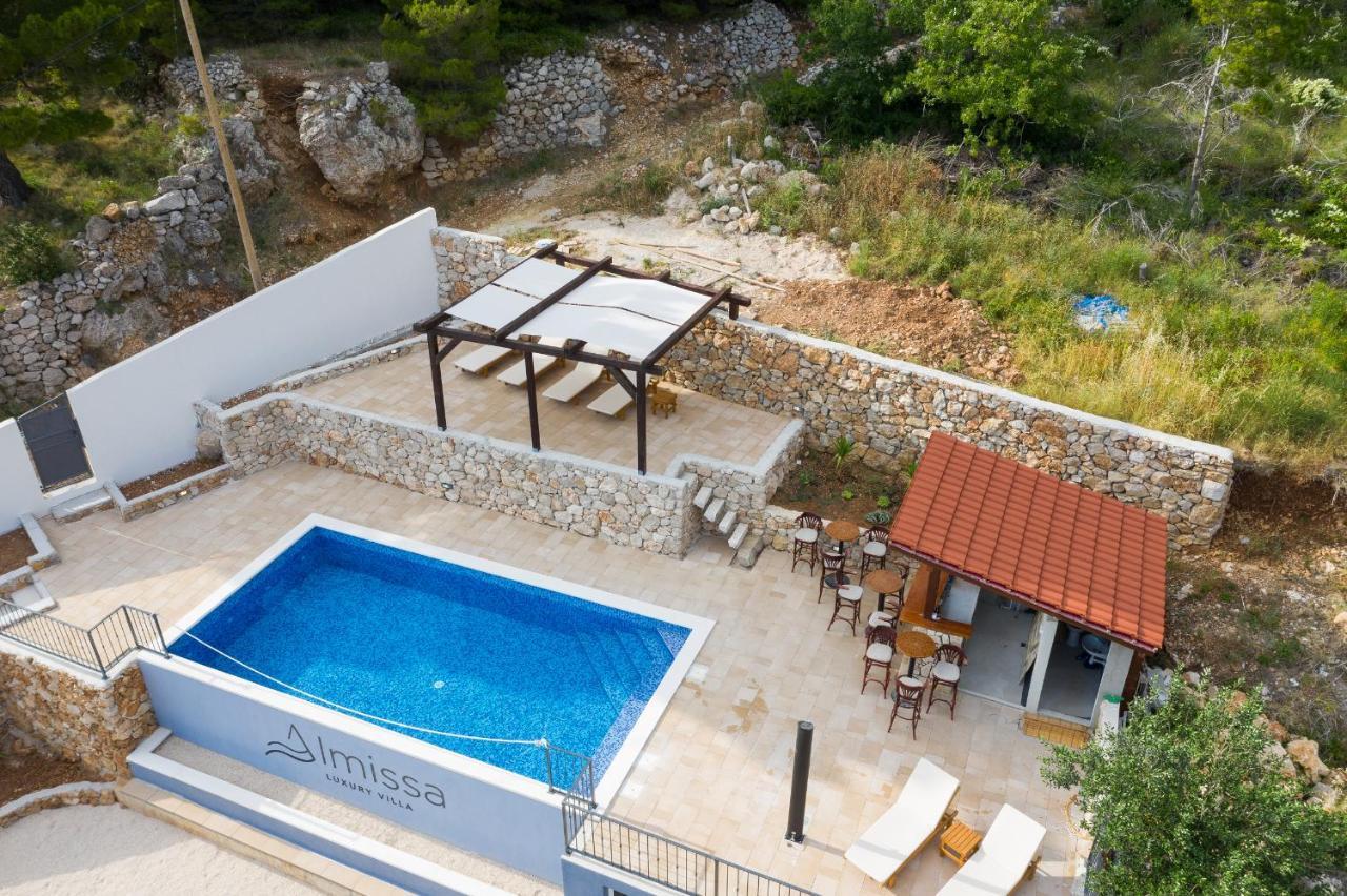 Exclusive Villa Almissa With Swimming Pool And Sea View Lokva Rogoznica Εξωτερικό φωτογραφία